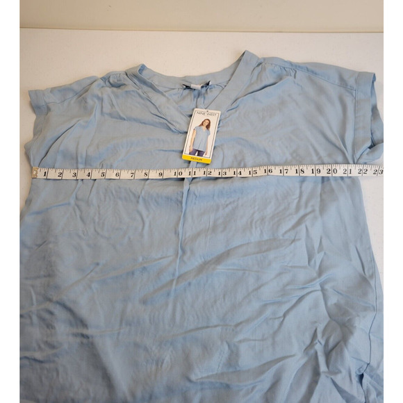 NWT Nine West Blue V-Neck Short Sleeve Woven Popover Top Women's Size Medium - Picture 4 of 10